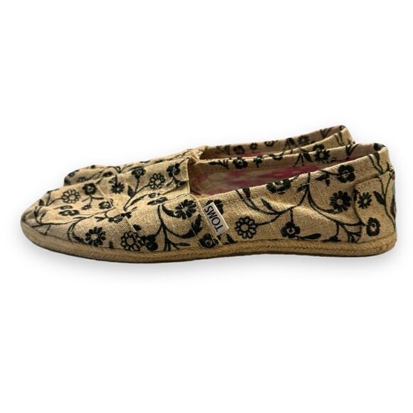 TOMS Tan and Black Floral Embroidered Espadrilles Alpargatas - Picture 2 of 5
